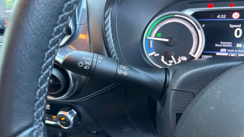 Nissan Juke 1.6 Hybrid N-Connecta 5dr Auto Hybrid Hatchback